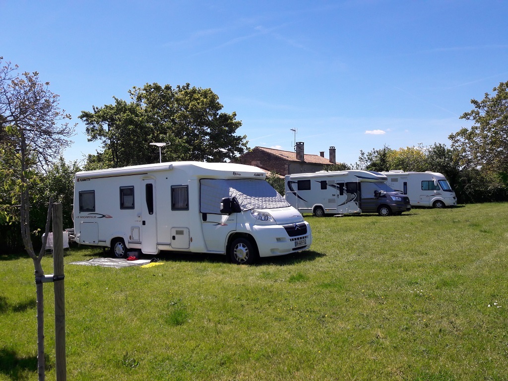 Parking Camping Car chez l'habitant : Le guide