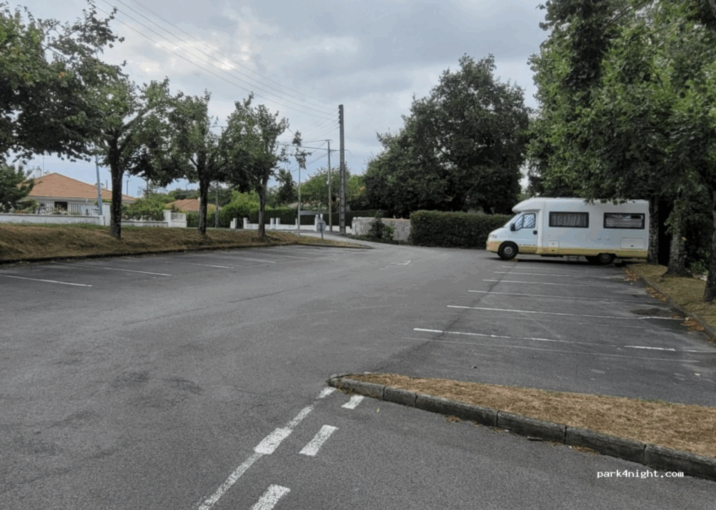 Aire camping car pays basque 3