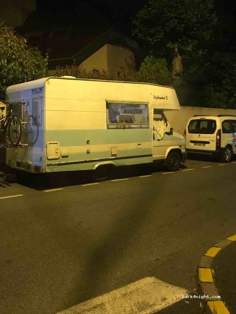 Aire camping car pays basque 10